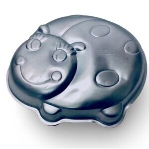 WILTON LADYBUG ADORABLE CAKE PAN